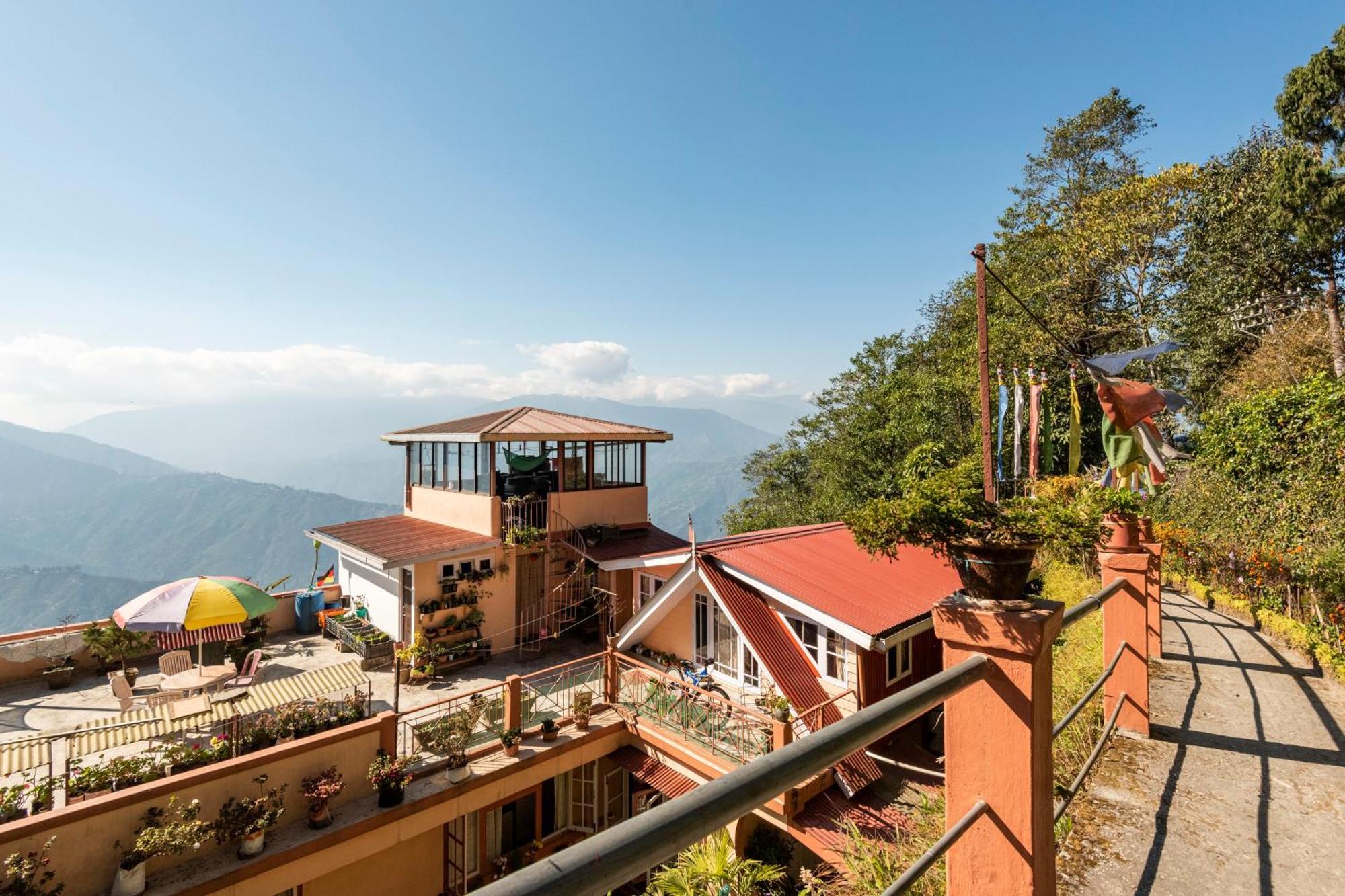 Little Singamari Home Stay Дарджилинг Экстерьер фото