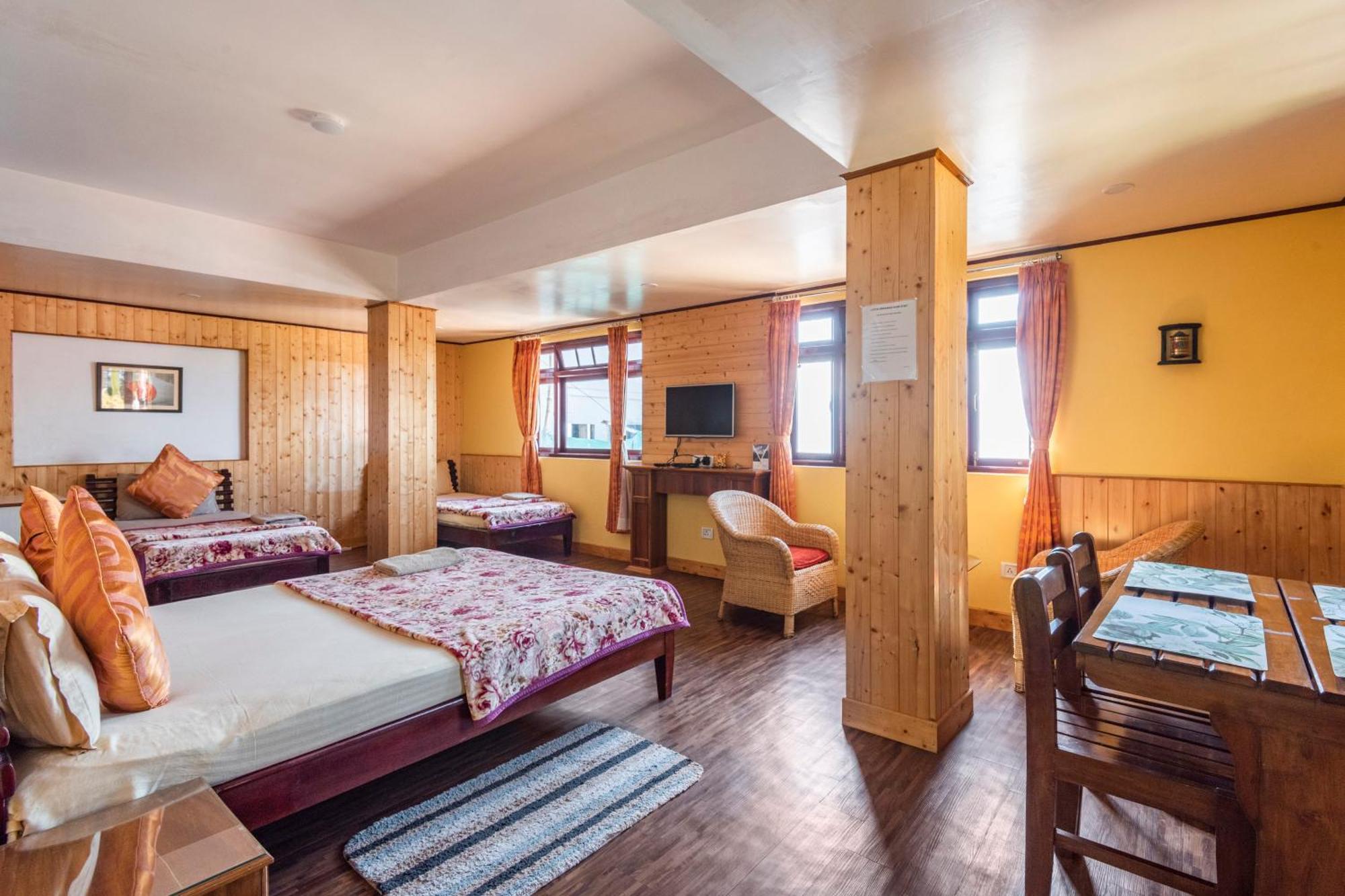 Little Singamari Home Stay Дарджилинг Экстерьер фото