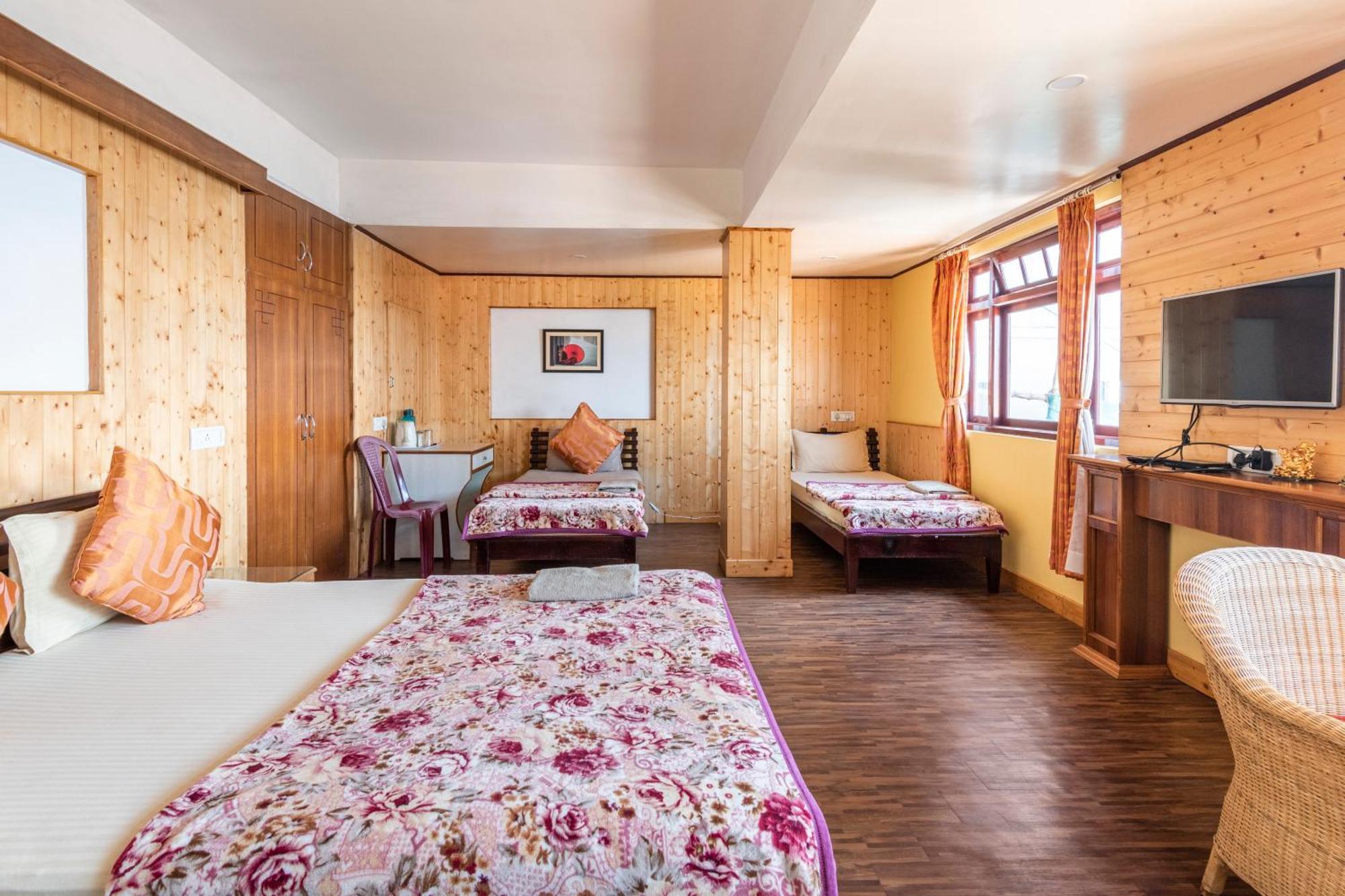 Little Singamari Home Stay Дарджилинг Экстерьер фото